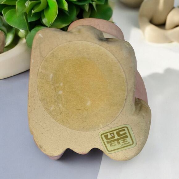 VINTAGE Japan UCTCI 1970 Pink Flower Girl in Sun Hat Basket Vase Figurine - Picture 6 of 6